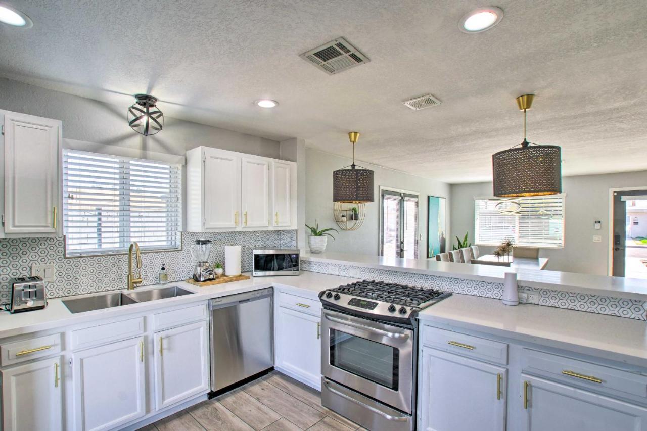 Holiday home Charming With Patio About 3 Miles To Dtwn! Phoenix